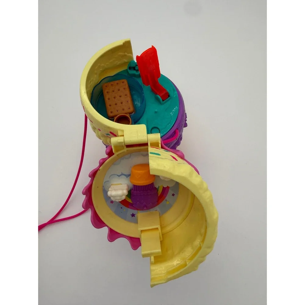 Polly Pocket Ice Cream Cone Purse Playset 2020 Mattel HBF15 Carry Case Toy